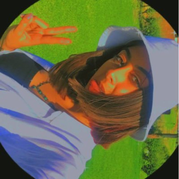 Meet the Posher Other - Meet your Posher, Valerie